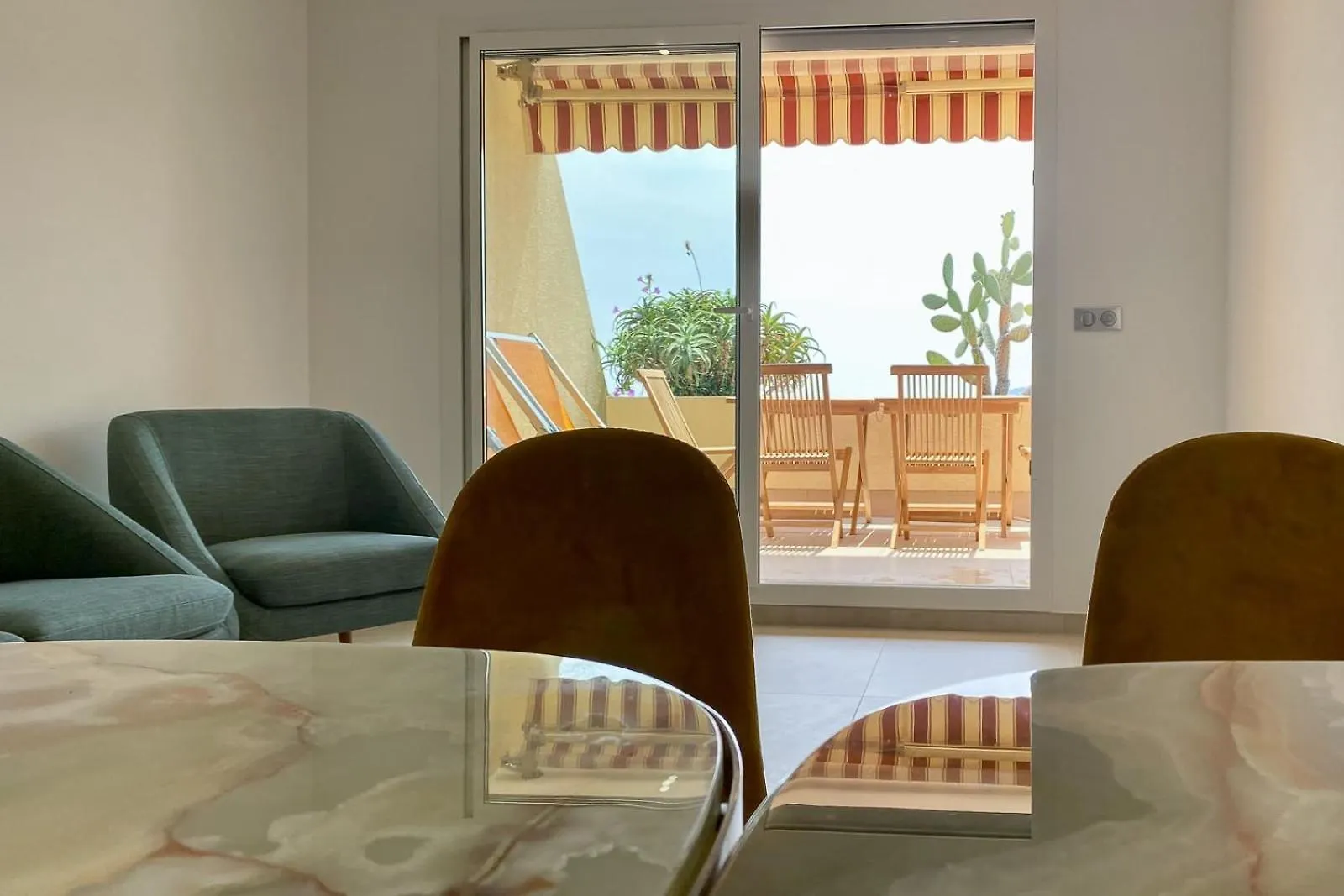 Mansfield Vue Carte Postale Terrasse Piscine 2 Appartement Menton